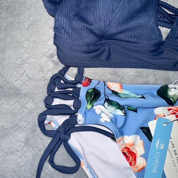 Cupshe blue swim suit - Picture 4 of 7